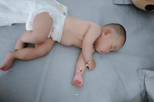 莆田宝宝突然很多眼屎
